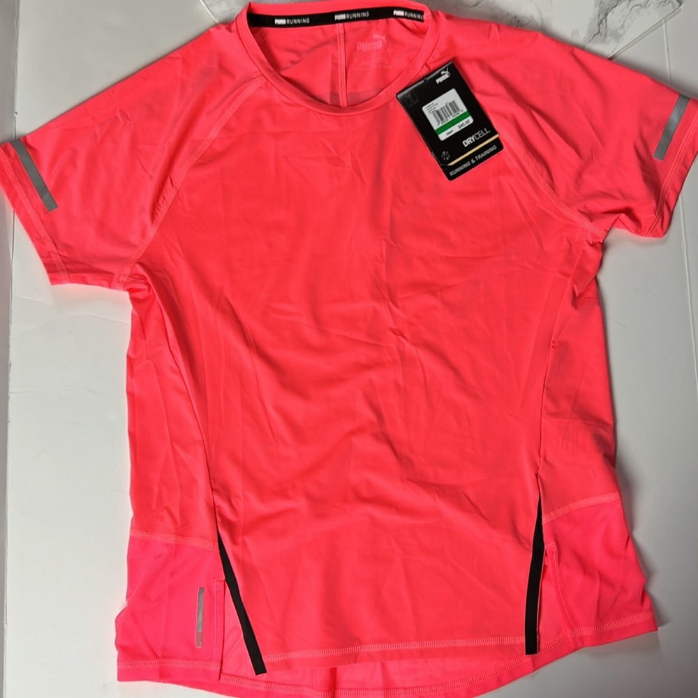 Puma runner ID, Tee color: ignite pink. Size L & NWT ✨Host Pick ✨